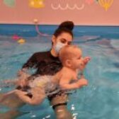 Cat de repede invata sa inoate un bebelus- Ghid informativ pentru parinti